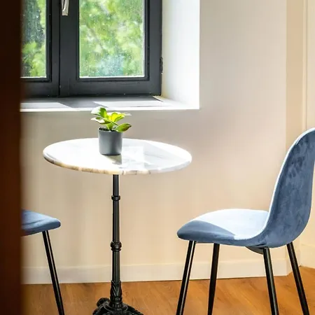 Magnifique Pepiniere Apartment *